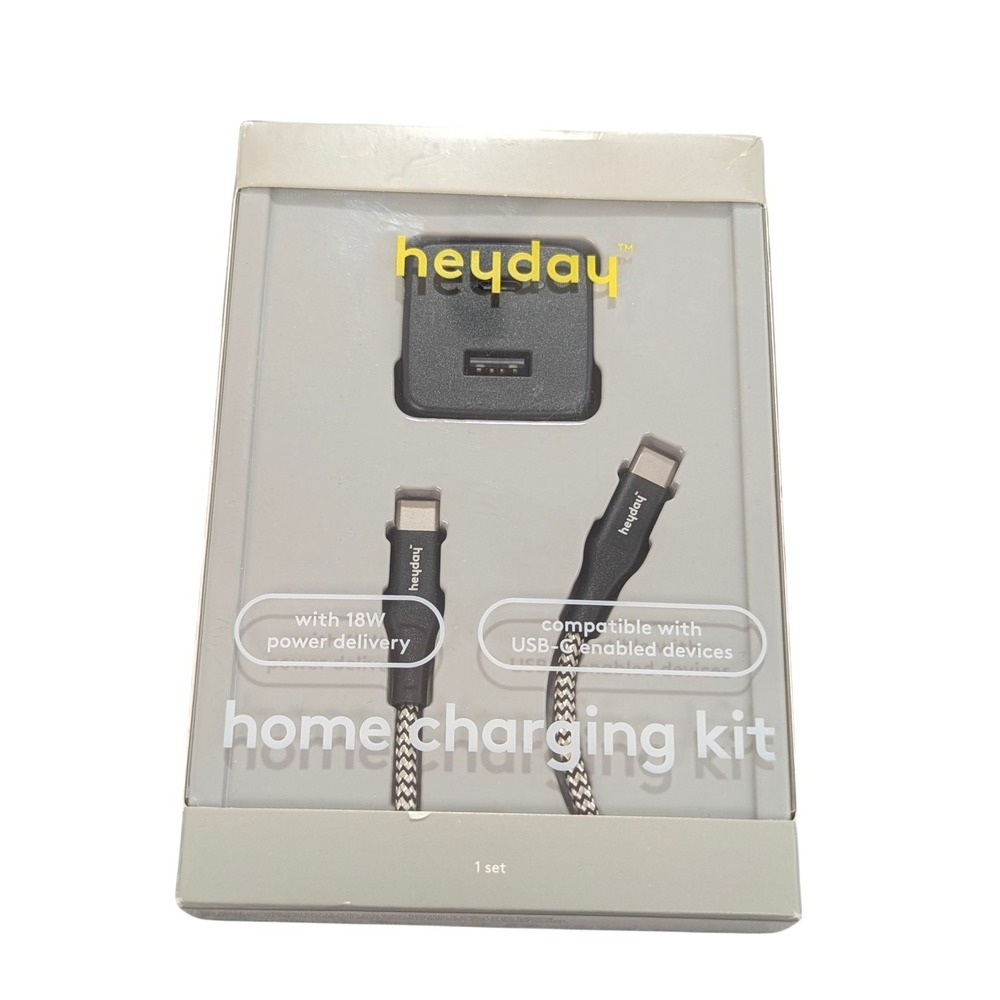 Z8O heyday 2-Port USB-A USB-C Wall Charger‎ 6' USB-C to USB-C Braided Cord Black